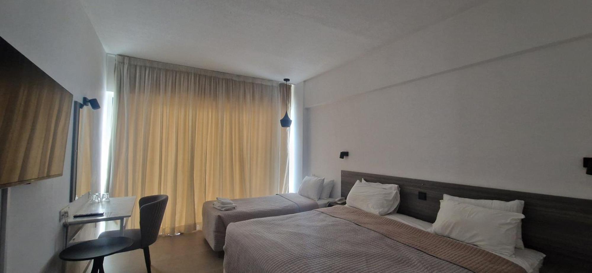 Navarria Blue Hotel Limassol Exterior photo